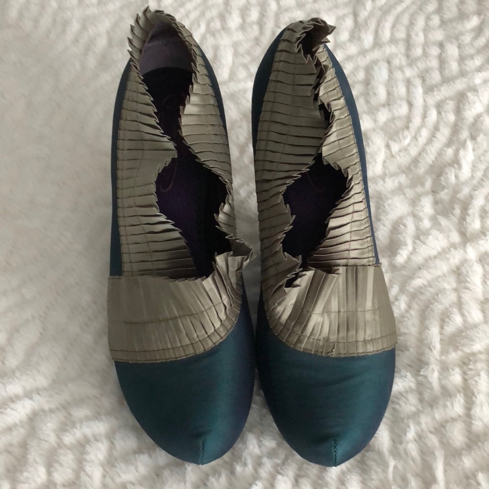 Poetic License Heels